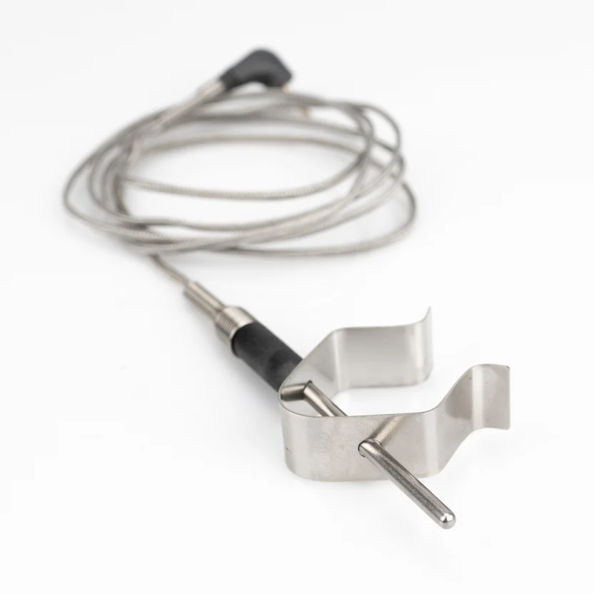 pro-series-air-probe-clip-for-oven-bbq_b2876137-fabf-43f2-8a43-5ba470253412_6ae1124b0c032220760291.webp